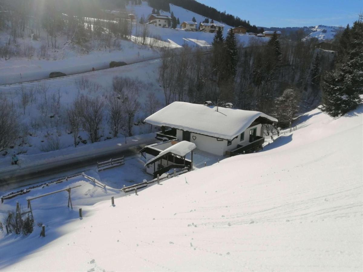 Apartment In Dienten With Mountain Views Dienten am Hochkonig Bagian luar foto